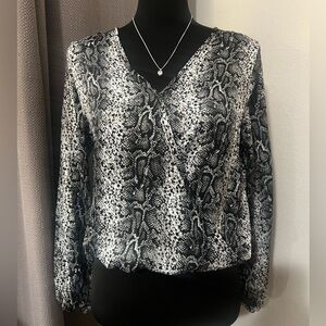 Free Kisses Monochrome Snake Print Blouse